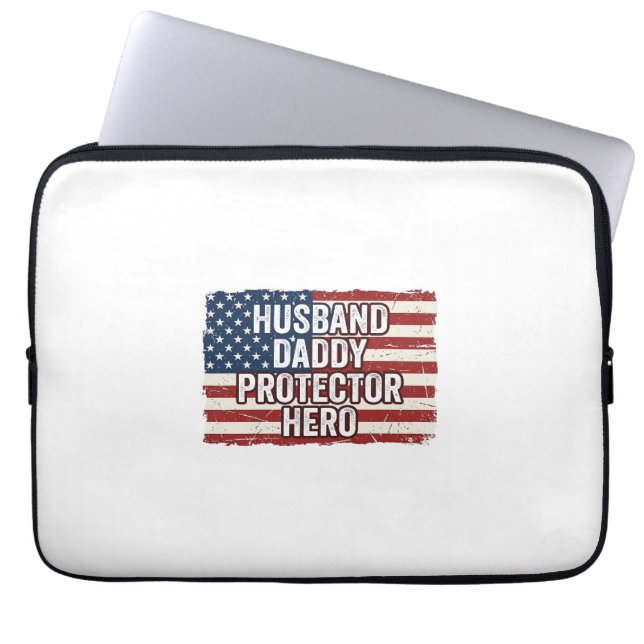 Patriotic Husband Daddy Protector Hero Flag Shirt  ラップトップスリーブ (正面)