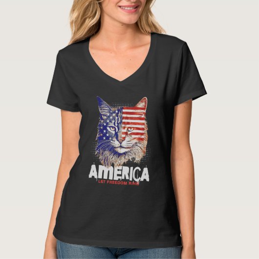 Patriotic Maine Coon Face Independence Day Feline  Tシャツ (正面)