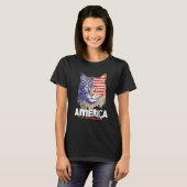 Patriotic Maine Coon Face Independence Day Feline  Tシャツ (正面フル)