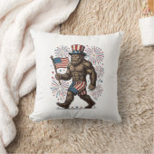 Patriotic Sasquatch Fireworks Vintage Engraving De クッション (ブランケット)