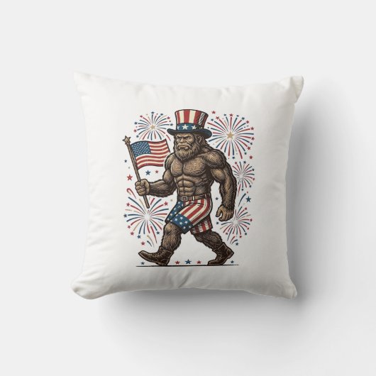 Patriotic Sasquatch Fireworks Vintage Engraving De クッション (正面)