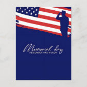 Patriotic Soldier Holding US Flag Postcard シーズンポストカード (正面)