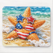 Patriotic Starfish in Beach Sand マウスパッド (正面)