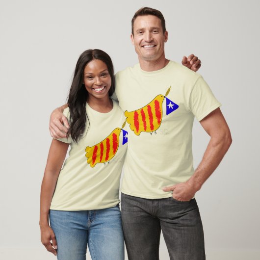 Patriotic Symbol, Catalonia freedom dove. Tシャツ (ユニセックス)