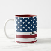 Patriotic US Flag Custom Text Name ツートーンマグカップ (左)