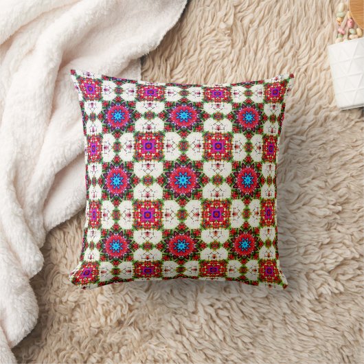 Pattern Throw Pillow in Red, Blue & Green クッション (ブランケット)