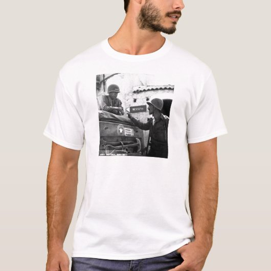 Pattonおよび大佐Lyle Bernard通常ジョージS. Tシャツ (正面)