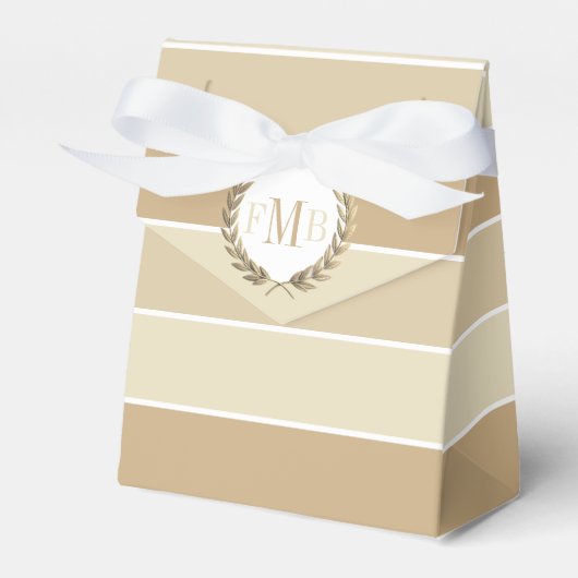 Patttern of beige stripes and initials wedding フェイバーボックス (正面サイド)