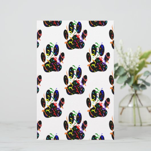 Pawプリント紙吹雪およびパーティーストリーマーパターン 便箋 (スタンド正面)