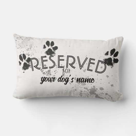 paw印刷で犬の名前を追加するために予約されているデザイン ランバークッション (裏面)