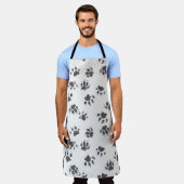 Paw足跡：犬のモノクロシームレス。 エプロン (着用した状態)