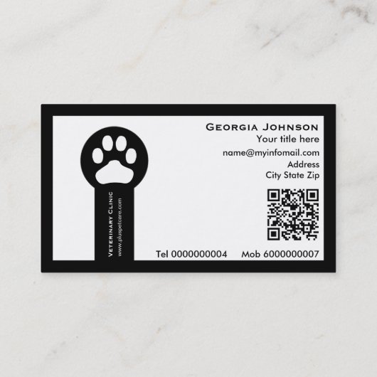 Paw and QR code black Vet/Veterinary Clinic  名刺 (裏面)