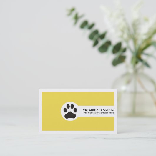 Paw and QR code yellow Vet/Veterinary Clinic  名刺 (スタンド正面)