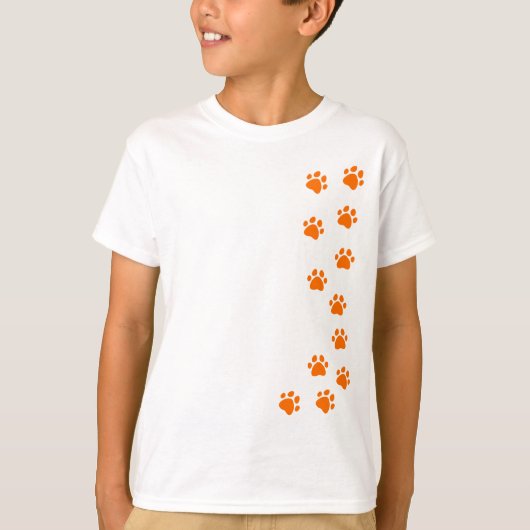 paw print – 自分の名前または犬種を追加する tシャツ (正面)
