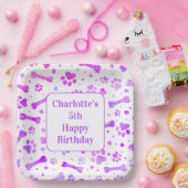Paw Prints パーソナライズされた Pink Purple Birthday Party ペーパープレート (パーティー)