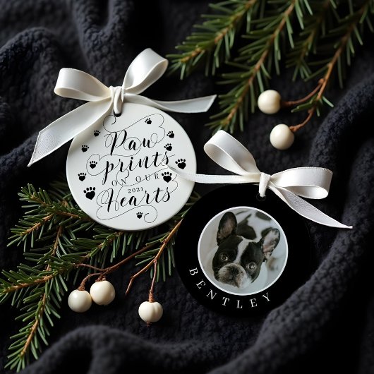 Paw Prints on Our Photo Memorialハートスクリプトペットフォトメモリア オーナメント