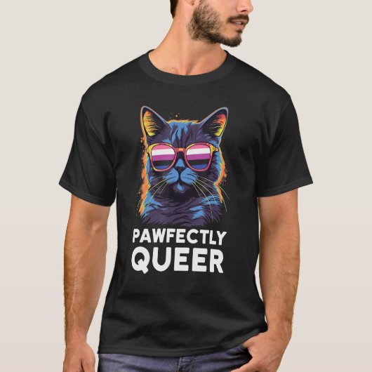 Pawfectly Queer  Cat With Sunglasses Gender Fluid  Tシャツ (正面)