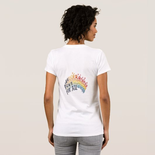 Paws for All – Rainbow Paw Print Unity  Tシャツ (裏面フル)