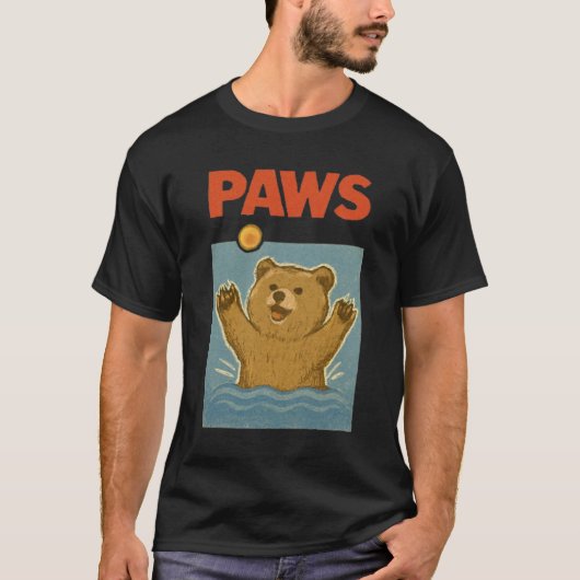 Paws Parody Black bear Chasing Cute Scared Mouse Tシャツ (正面)