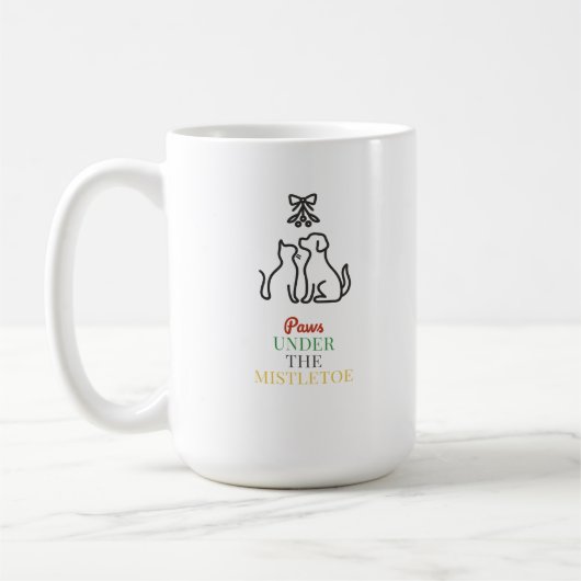 Paws Under the Mistletoe – Cute Christmas コーヒーマグカップ (左)