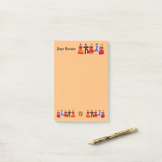 Pays Basque, France ポストイット (デスク上)