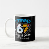 Pe Teacher Survived 67 Days Of School Humor Design コーヒーマグカップ (左)