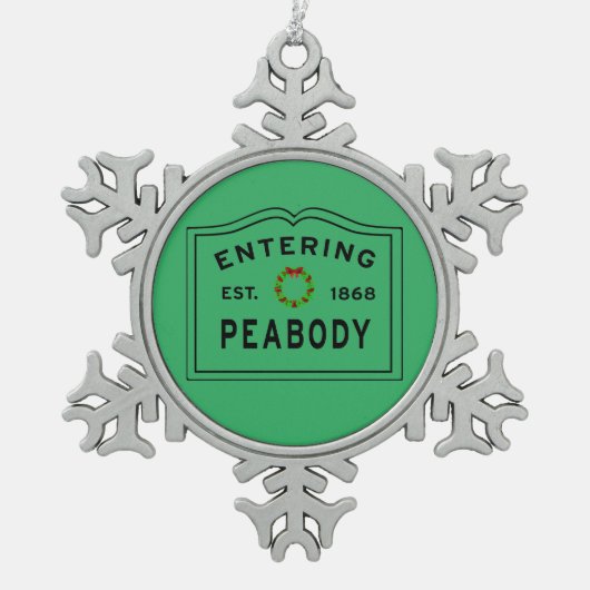 Peabody, MAクリスマスに入る スノーフレークピューターオーナメント (正面)