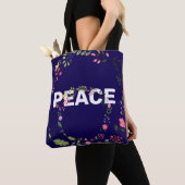 PEACE ロゴ ネイビー トートバッグ (クローズアップ)