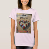 Peace Follows Me Beautiful Beach Floral T-Shirt Tシャツ (正面)