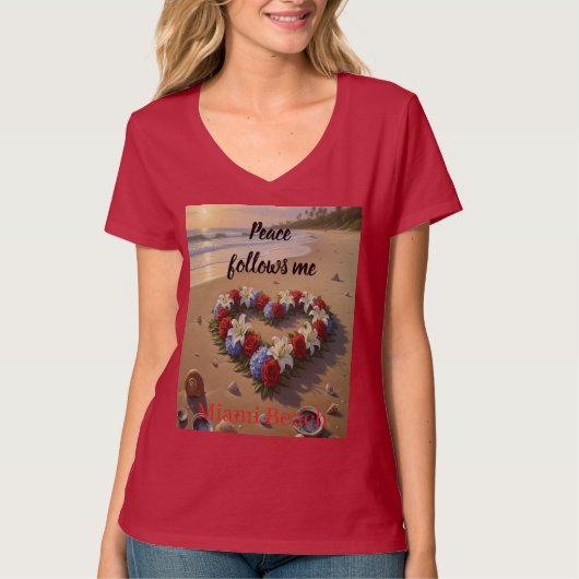 Peace Follows Me Beautiful Beach Floral T-Shirt Tシャツ (正面)