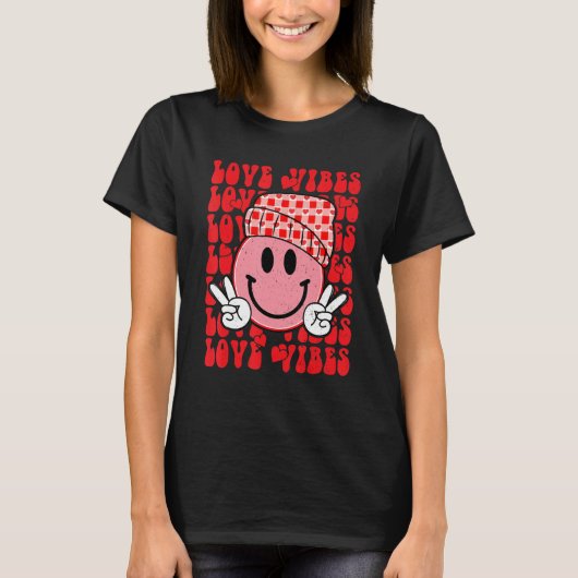 Peace Hand Sign Retro Smile Face Love Vibes Valent Tシャツ (正面)