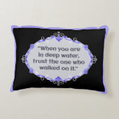 Peace in deep waters アクセントクッション (裏面)