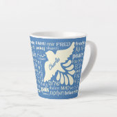 PEACE in languages名前をカスタムする&カラー カフェラテマグ (右アングル)