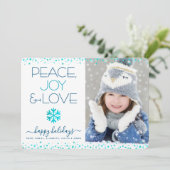 Peace Joy Love Script Chic モダン Snowflake Photo シーズンカード (スタンド正面)