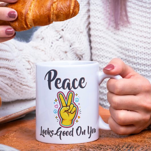 Peace Looks Good on You – Positive Vibes Graphic コーヒーマグカップ