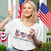 Peace Love America Funny Patriotic Tシャツ