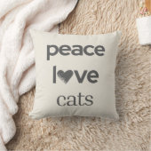 Peace Love Cats | Cream Cat Lover Modern Graphic クッション (ブランケット)