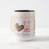 Peace Love Easter Gnome ツートーンマグカップ (正面左)