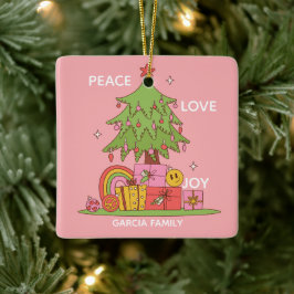 Peace, Love & Joy – ピンクのレトロクリスマスツリー セラミックオーナメント
