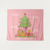 Peace, Love & Joy – ピンクのレトロクリスマスツリー タペストリー (正面(横))