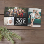 Peace Love Joy Chalkboard - 3枚 シーズンカード<br><div class="desc">楽しいホリデーシーズンを望む – フォトカードヒント：あなたの情報をすべて挿入しもして、それはまだ完全に望ましい方法ではない：と書いたリンク上でクリックIT----写真のサイズを変更し、それらを見たい方法を正確に作るために！メリークリスマス!カスタマイズ3枚の写真と家族の名前。ファミリメンバの名前を追加するオプションを含む。</div>