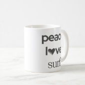 Peace Love Surf | Coastal Surfer Beach House コーヒーマグカップ (正面右)