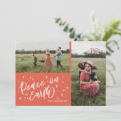 Peace on Earthレタリングクリスマスツーフォト シーズンカード (スタンド正面)