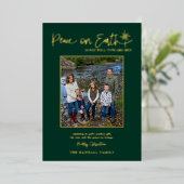 Peace on Earth Burgundy Photo Christmas Elegant 箔シーズンカード (立ち正面)