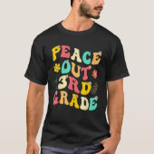 Peace Out 3rd Grade Groovy Graduation 3rd Grade He Tシャツ (正面)