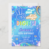 Peace Out Single Digits Neon Glow Boy Birthday 招待状 (正面)