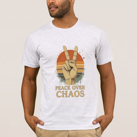 Peace Over Chaos -レトロサンセットステートメントTシャツ Tシャツ (正面)