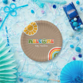 Peace Sign Groovy Welcome Baby Shower Cardstock ペーパープレート (パーティー)