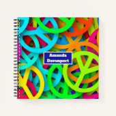 Peace Sign Pattern Groovy Sixties Vibe ノートブック (正面)