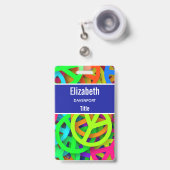 Peace Sign Pattern Groovy Sixties Vibe バッジ (Front with Retractable)